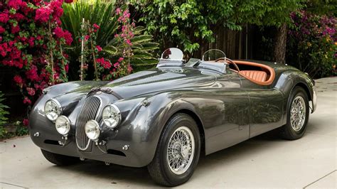 older jaguar cars